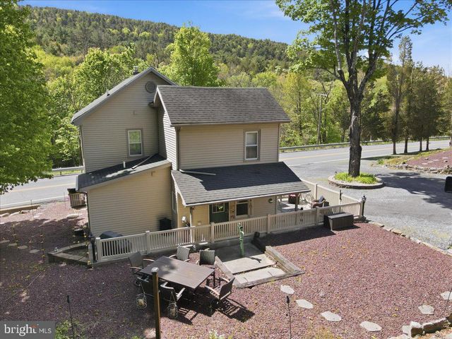 4880 LITTLE GAP RD, Kunkletown, PA 18058