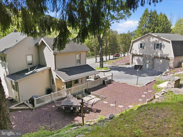 4880 LITTLE GAP RD, Kunkletown, PA 18058