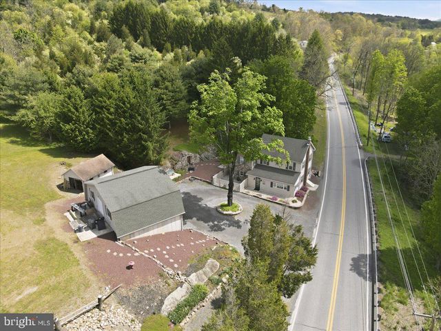 4880 LITTLE GAP RD, Kunkletown, PA 18058