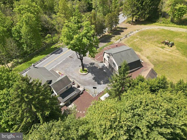 4880 LITTLE GAP RD, Kunkletown, PA 18058
