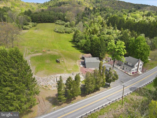 4880 LITTLE GAP RD, Kunkletown, PA 18058