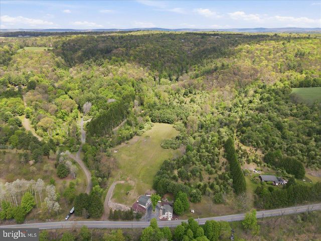 4880 LITTLE GAP RD, Kunkletown, PA 18058