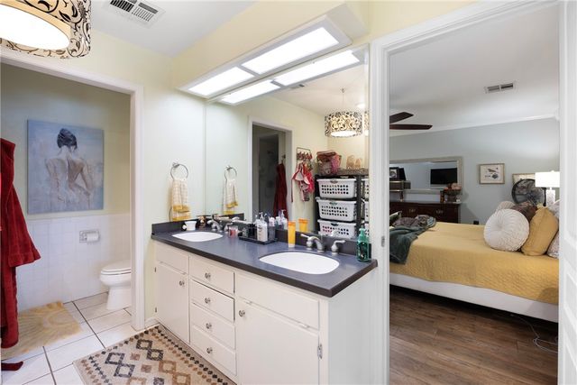 214 N Shore Drive, Russellville, AR 72802