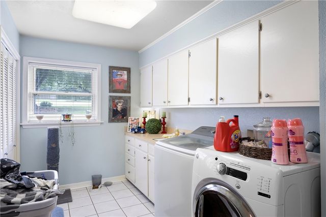 214 N Shore Drive, Russellville, AR 72802