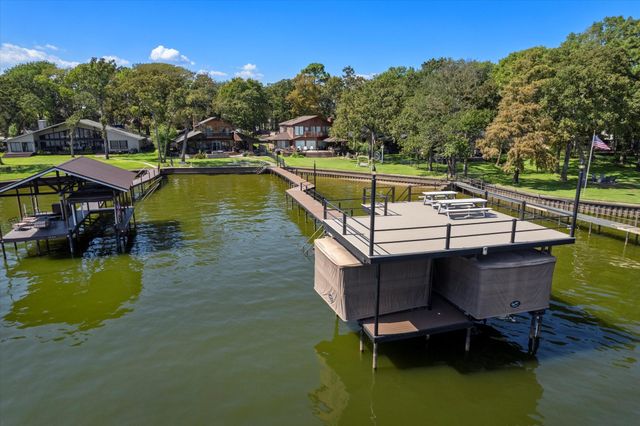 169 Deer Island Road, Mabank, TX 75156
