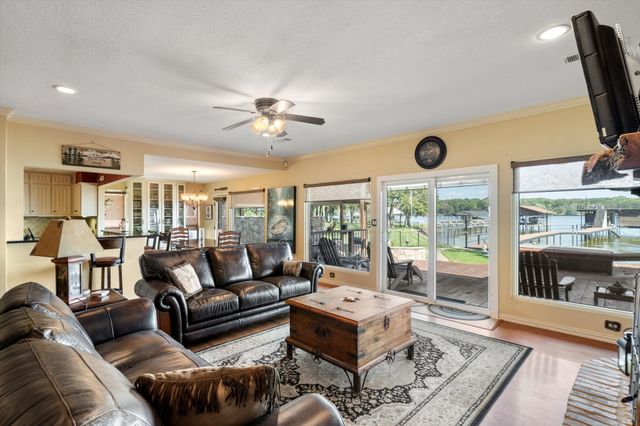 169 Deer Island Road, Mabank, TX 75156