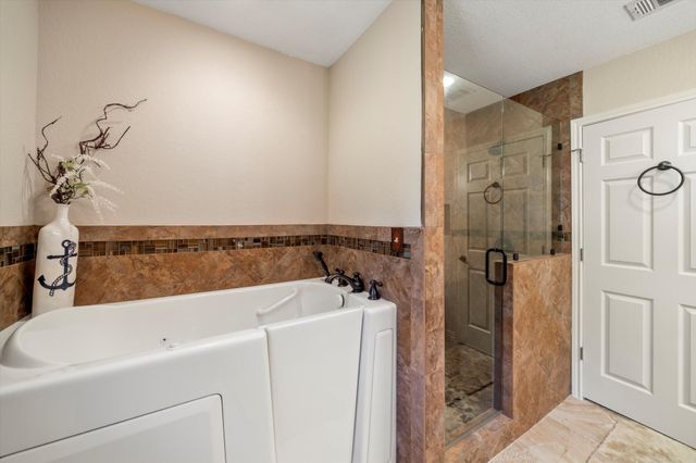 169 Deer Island Road, Mabank, TX 75156