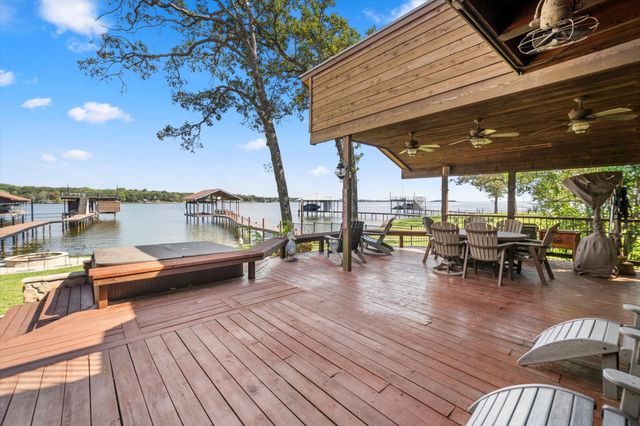 169 Deer Island Road, Mabank, TX 75156