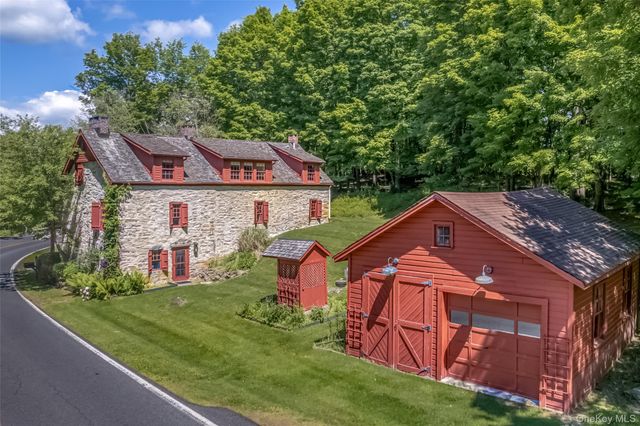 1282 Old Post Road, Ulster Park, NY 12487