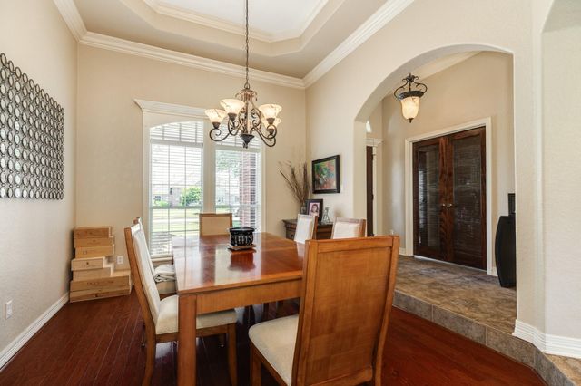 101 Mallard Dr, Clute, TX 77531