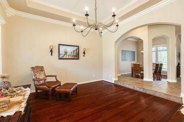 101 Mallard Dr, Clute, TX 77531