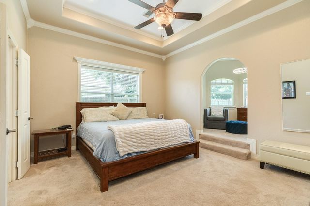 101 Mallard Dr, Clute, TX 77531