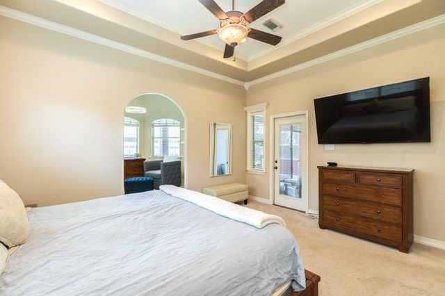101 Mallard Dr, Clute, TX 77531