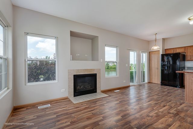 6324 Pond View Drive, Matteson, IL 60443