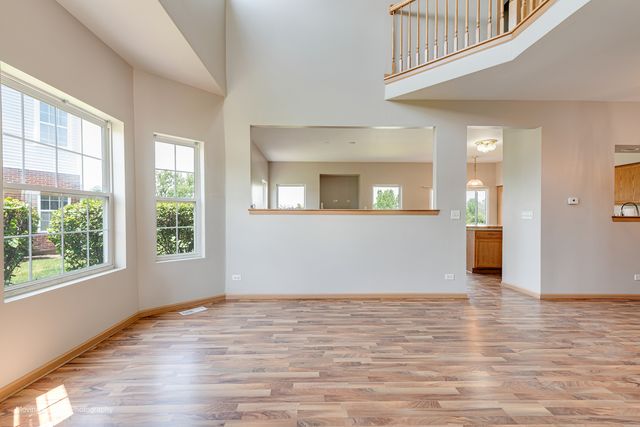 6324 Pond View Drive, Matteson, IL 60443
