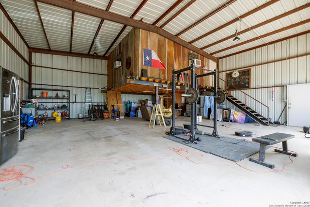 797 S Ranch Rd 187, Sabinal, TX 78881