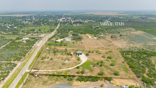 797 S Ranch Rd 187, Sabinal, TX 78881