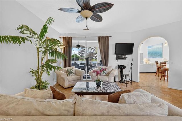 1954 Terrazzo LN, Naples, FL 34104