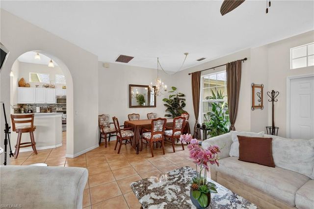 1954 Terrazzo LN, Naples, FL 34104