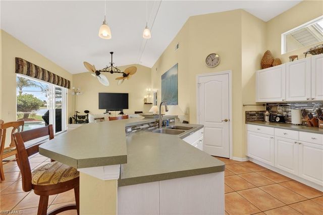 1954 Terrazzo LN, Naples, FL 34104