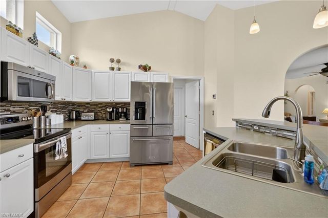 1954 Terrazzo LN, Naples, FL 34104
