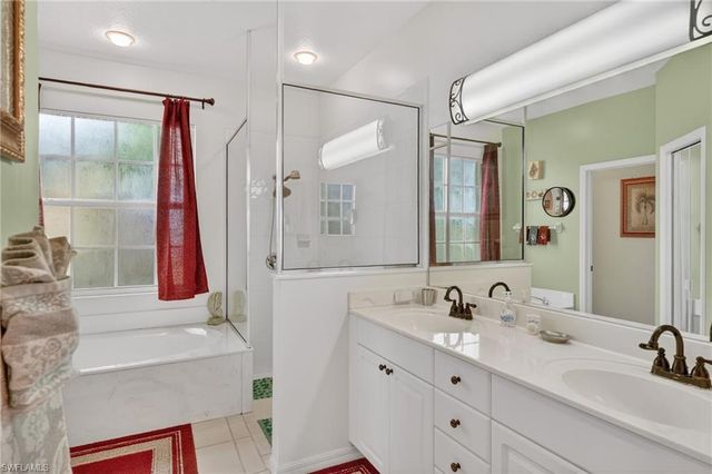 1954 Terrazzo LN, Naples, FL 34104