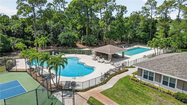1954 Terrazzo LN, Naples, FL 34104