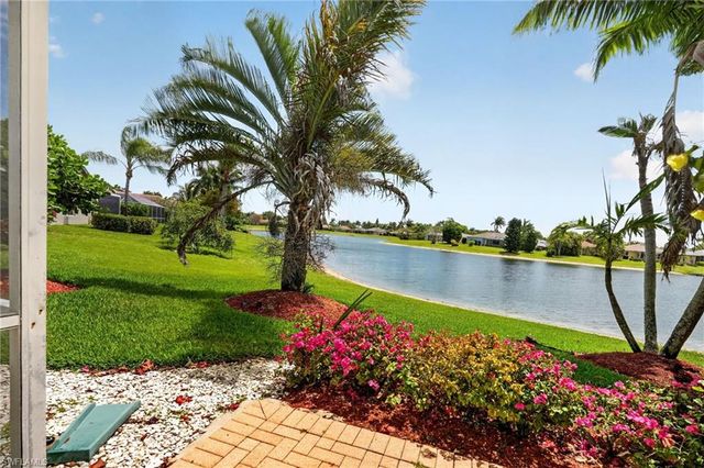 1954 Terrazzo LN, Naples, FL 34104
