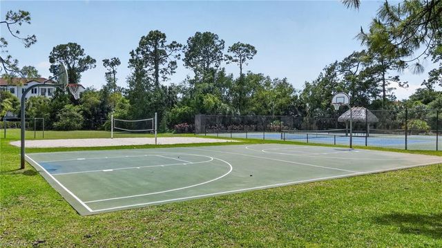 1954 Terrazzo LN, Naples, FL 34104