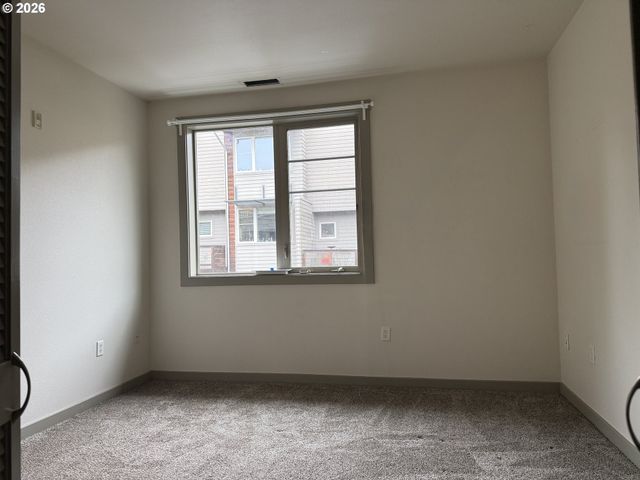 3114 Sw DOLPH Ct, Portland, OR 97219