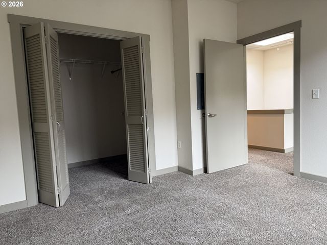 3114 Sw DOLPH Ct, Portland, OR 97219