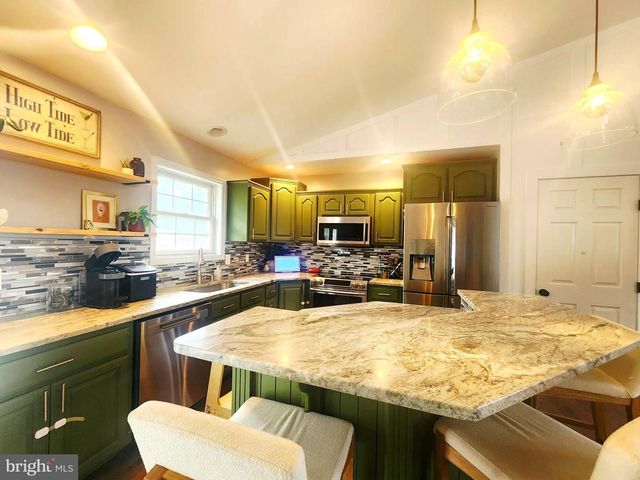 44 VERNON DRIVE, Chambersburg, PA 17202