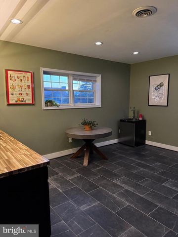 44 VERNON DRIVE, Chambersburg, PA 17202