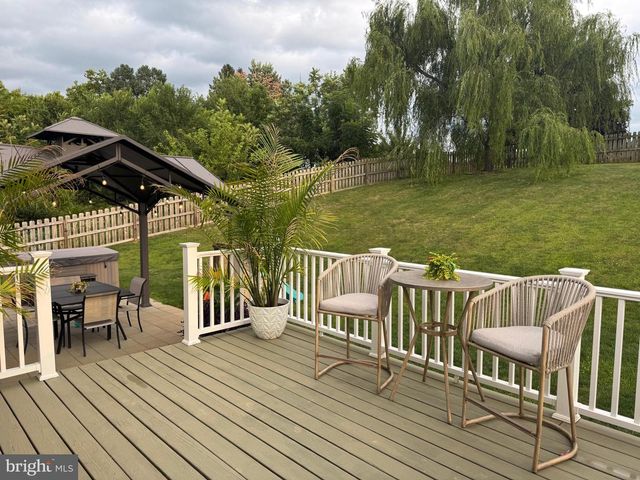 44 VERNON DRIVE, Chambersburg, PA 17202