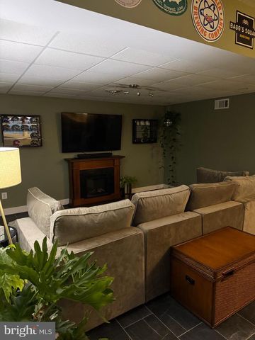 44 VERNON DRIVE, Chambersburg, PA 17202