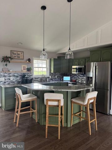 44 VERNON DRIVE, Chambersburg, PA 17202