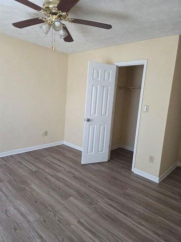 2120 Fieldstone View SE, Conyers, GA 30013