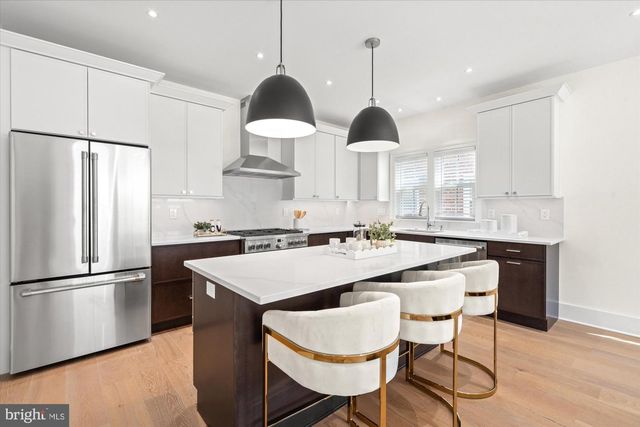 28 W CHAPMAN ST, Alexandria, VA 22301