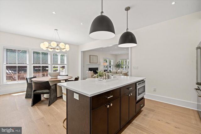 28 W CHAPMAN ST, Alexandria, VA 22301