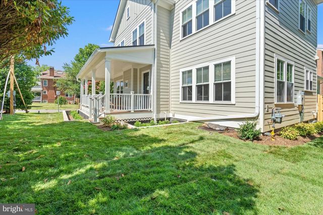 28 W CHAPMAN ST, Alexandria, VA 22301