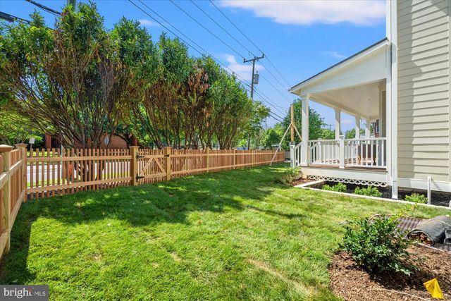28 W CHAPMAN ST, Alexandria, VA 22301