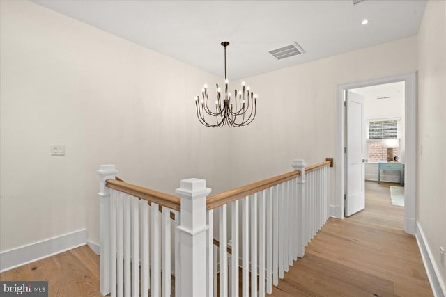 28 W CHAPMAN ST, Alexandria, VA 22301