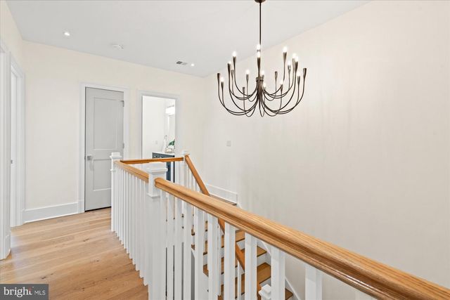 28 W CHAPMAN ST, Alexandria, VA 22301