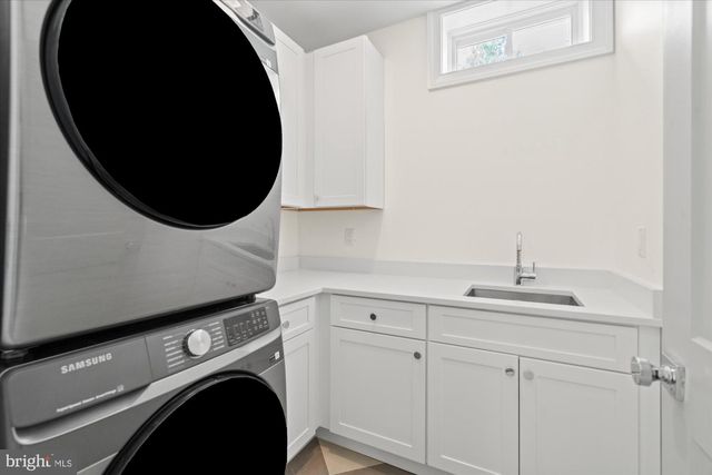 28 W CHAPMAN ST, Alexandria, VA 22301