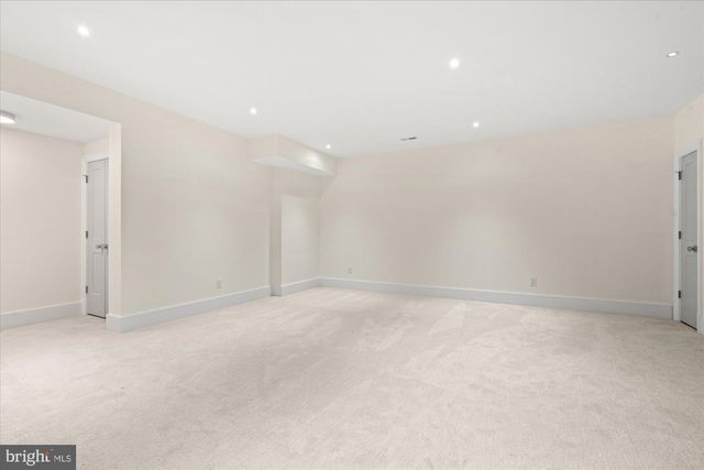 28 W CHAPMAN ST, Alexandria, VA 22301