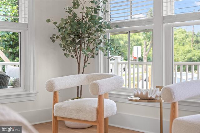 28 W CHAPMAN ST, Alexandria, VA 22301