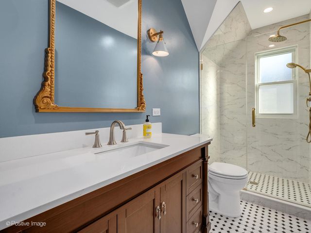 126 N Ellis Avenue, Wheaton, IL 60187