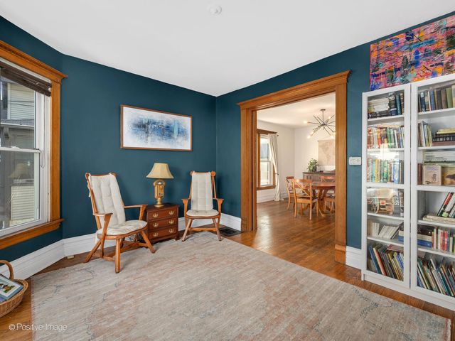 126 N Ellis Avenue, Wheaton, IL 60187