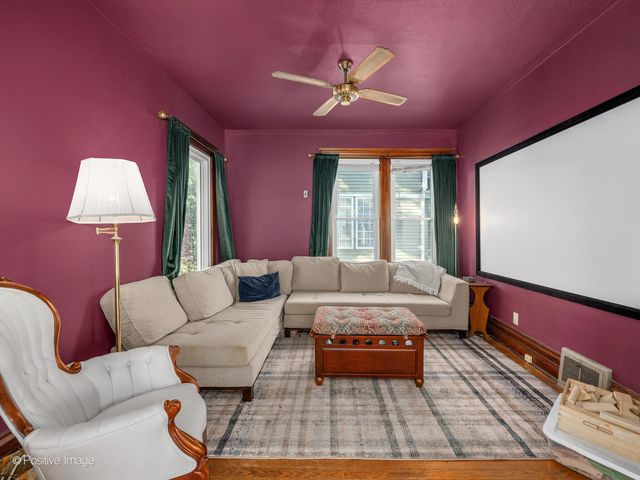 126 N Ellis Avenue, Wheaton, IL 60187