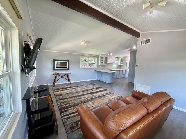 133 10th Street, Whitney, TX 76692